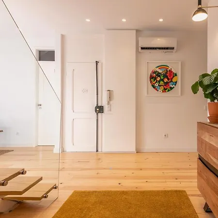 Angelina Vidal Duplex With Terrace Lisbon