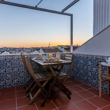 Angelina Vidal Duplex With Terrace Lisbon