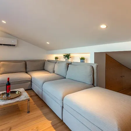 Angelina Vidal Duplex With Terrace Lisbon