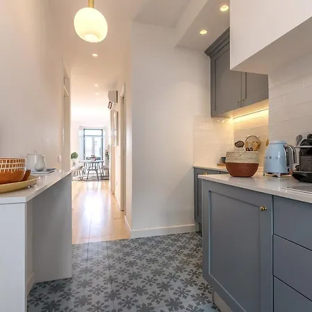 Angelina Vidal Duplex With Terrace Apartment *