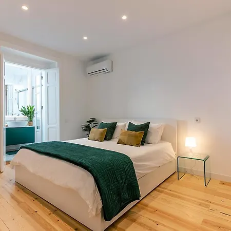 Angelina Vidal Duplex With Terrace Lisbon